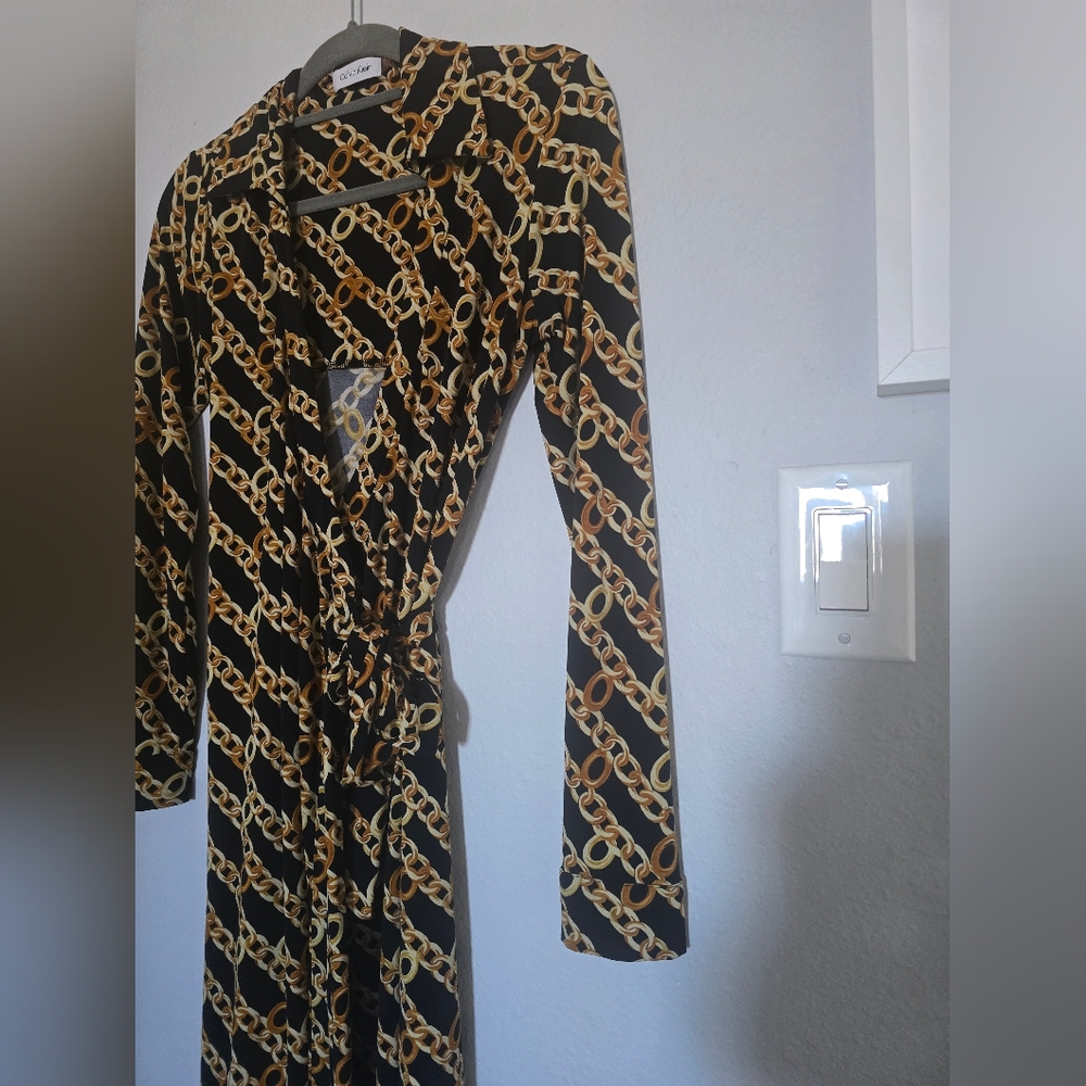 Calvin Klein Chain Faux Wrap Black Gold Chain Pattern Dress Size 4 EUC - Picture 6 of 12